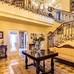 Nice home in Marbella with Outdoor swimming pool, WiFi&6 Bedrooms