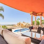 Nice home in Marbella with Outdoor swimming pool, WiFi&6 Bedrooms