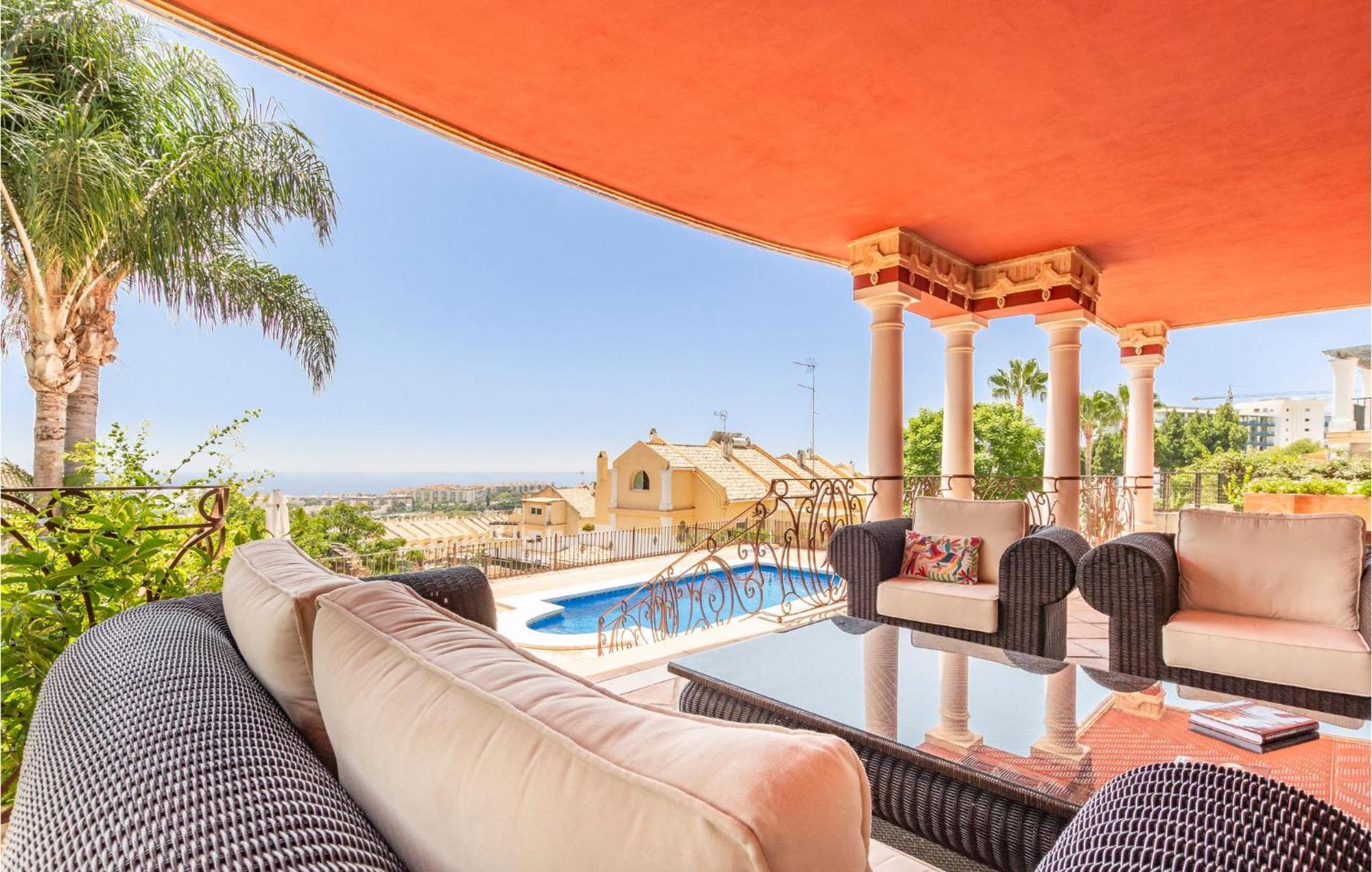 Beautiful In With Wifi, Outdoor Swimming Pool And Swimming Pool Marbella
