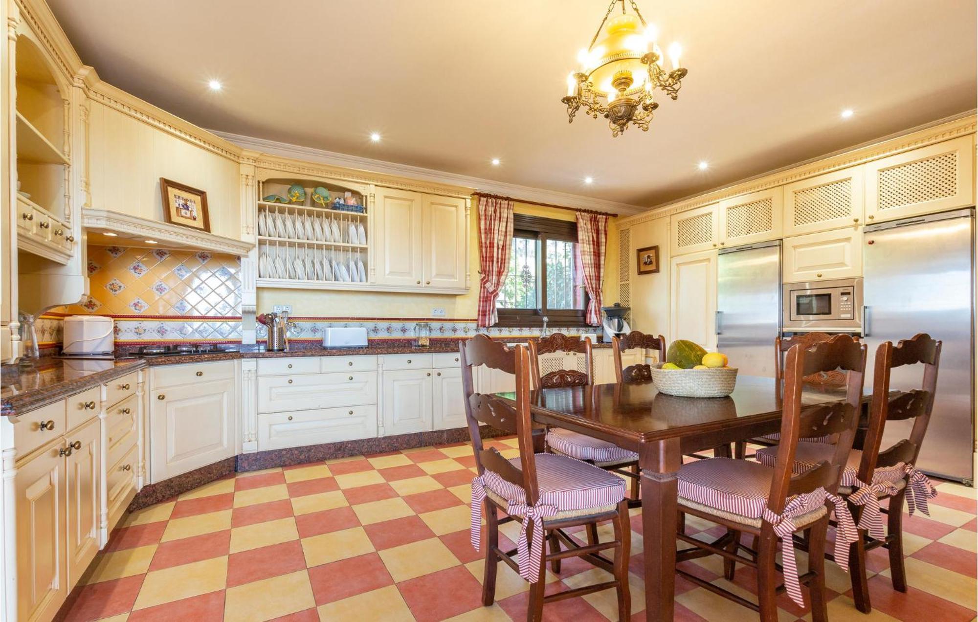 Vakantiehuis Beautiful In With Wifi, Outdoor Swimming Pool And Swimming Pool *
